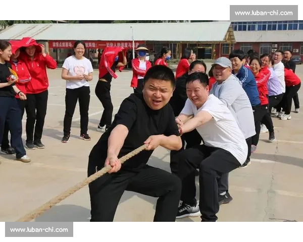 拼搏与团队协作铸就赛场辉煌彰显体育精神力量